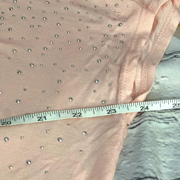 Jeans by Buffalo Pink Rhinestone/Studded Lightweight Top,‎ Size M Pre-Owned - Picture 6 of 11